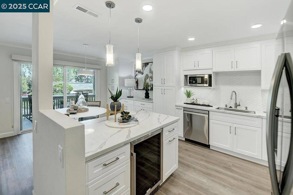 Walnut Creek, CA 94595,1459 Rockledge Ln #4