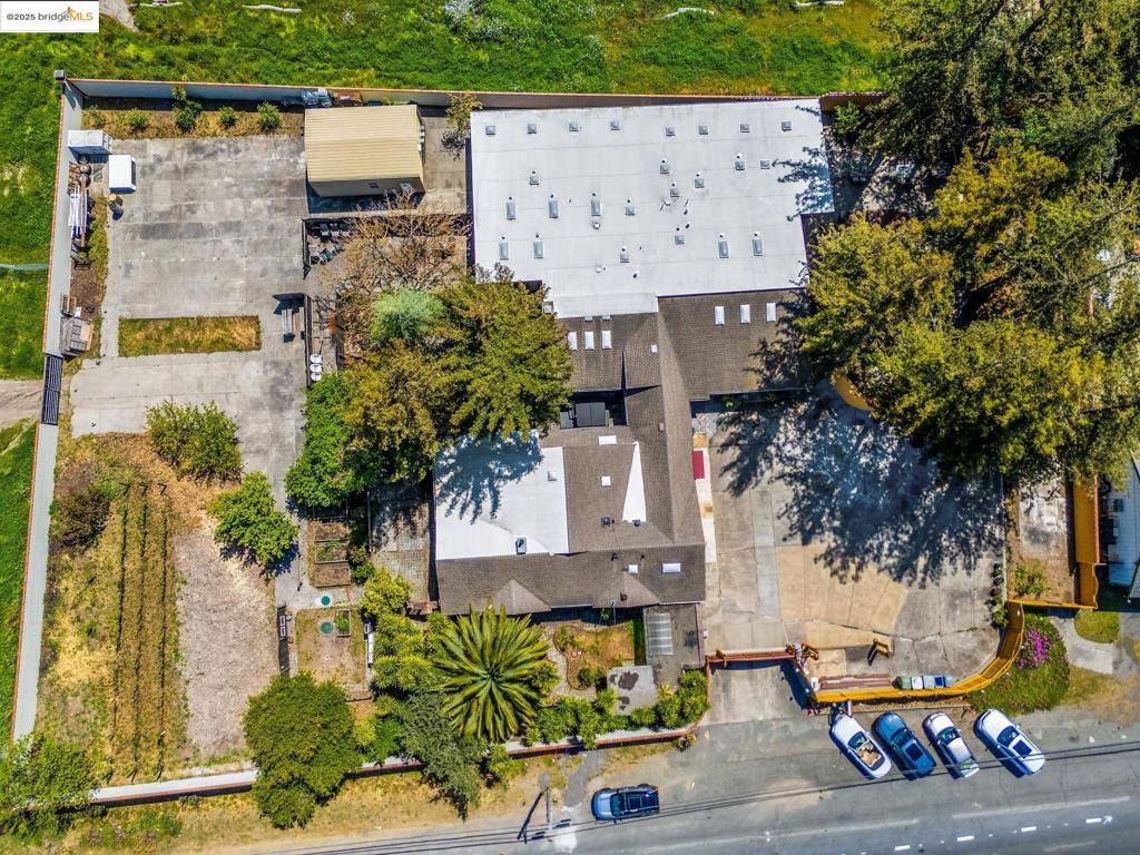 Sonoma, CA 95476,75 Fremont Dr.