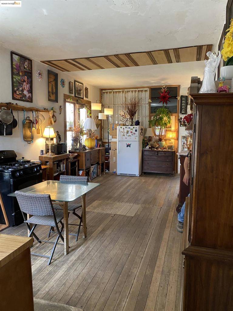 Vallejo, CA 94590,317 Kentucky St