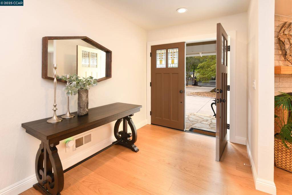 Walnut Creek, CA 94595,2200 Tice Valley Blvd +3BR ADU