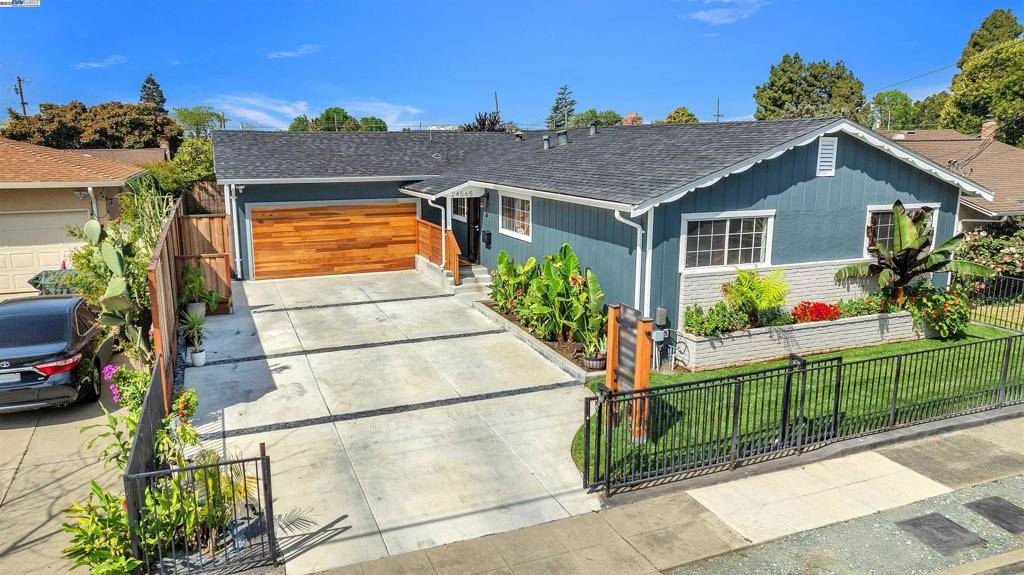 Hayward, CA 94544,24565 Surrey Way