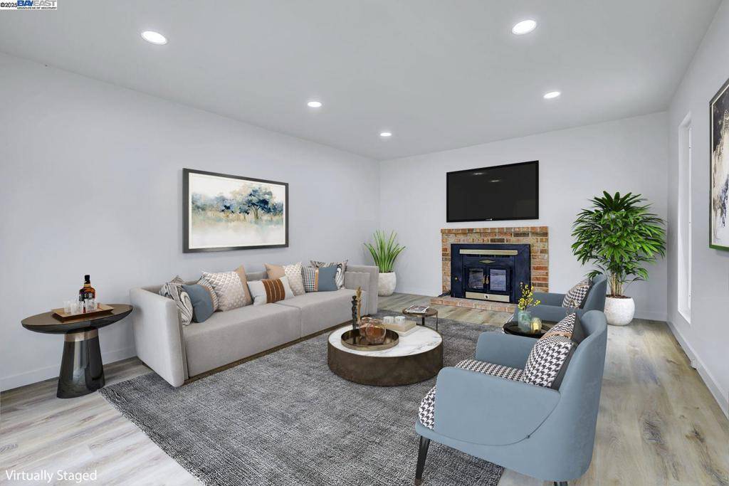 Fremont, CA 94536,37690 Los Arboles Dr