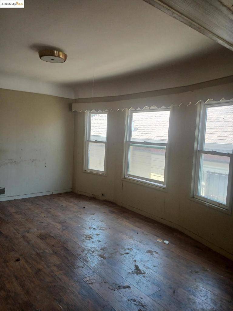 Oakland, CA 94601,4075 Mera St