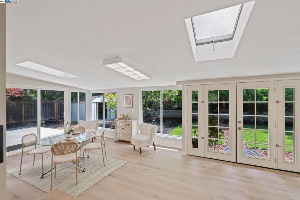 Walnut Creek, CA 94597,2371 Mallard Dr