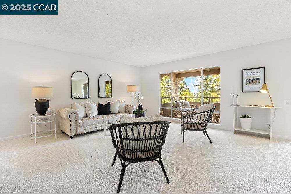 Walnut Creek, CA 94595,1129 Avenida Sevilla #4C