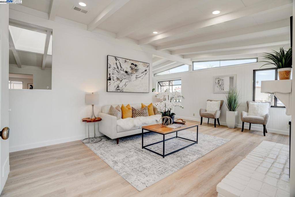 Newark, CA 94560,5209 Dupont Ave