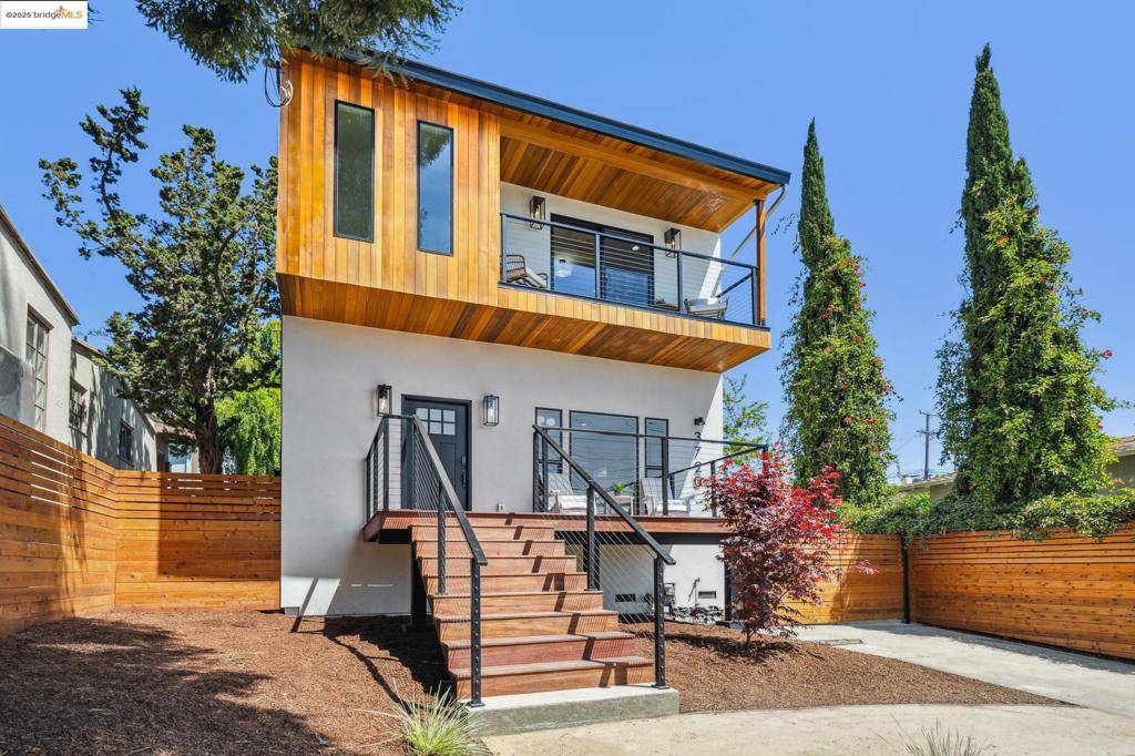 Oakland, CA 94619,3720 Wisconsin St