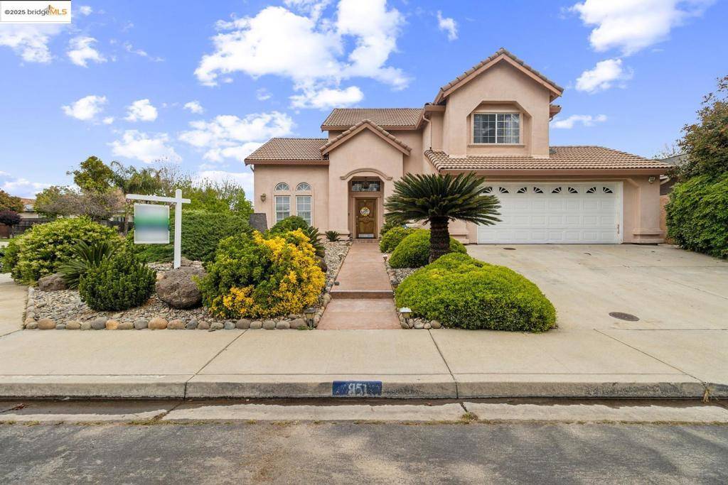 Turlock, CA 95382,851 Whispering Pines DR