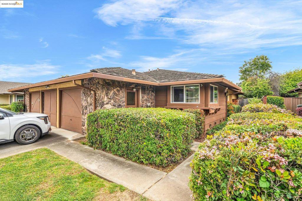 Cupertino, CA 95014,20832 Elenda Dr