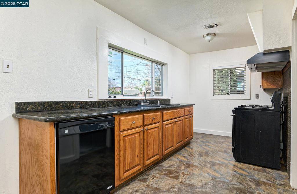 Roseville, CA 95678,104 Irene Ave