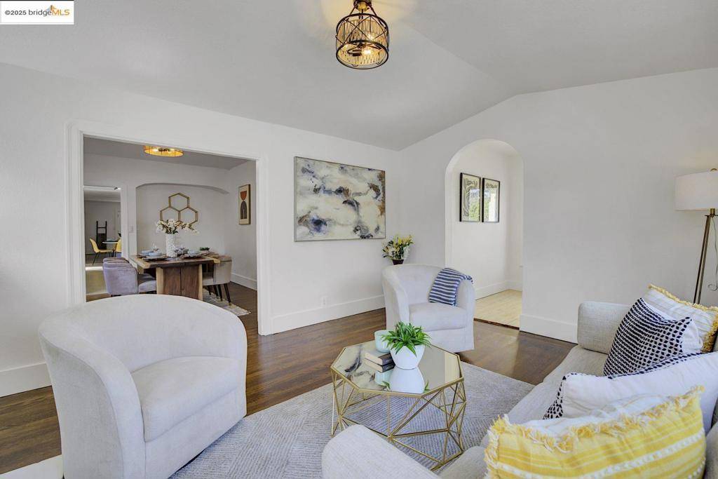 Oakland, CA 94605,2457 83rd Ave