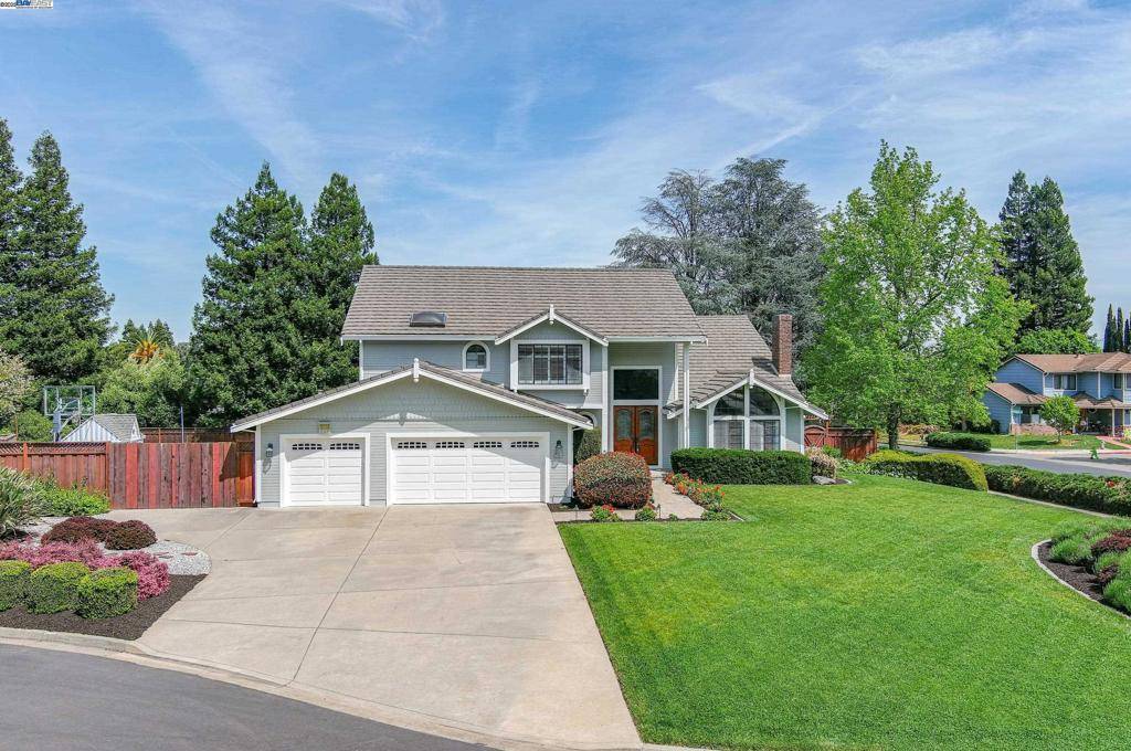 Pleasanton, CA 94566,3907 Arrowwood Ct.