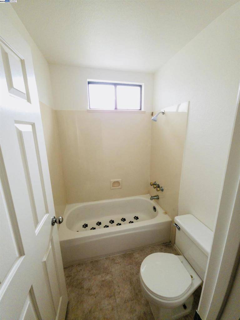 Antioch, CA 94531,4556 Buckskin Dr