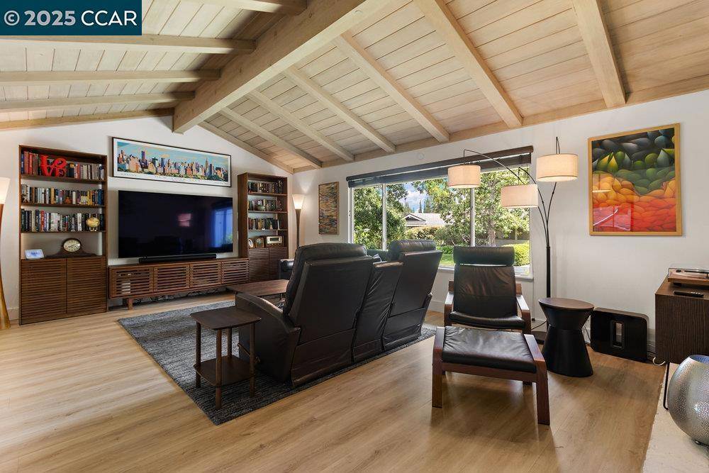 Pleasant Hill, CA 94523,2027 Mohawk Dr