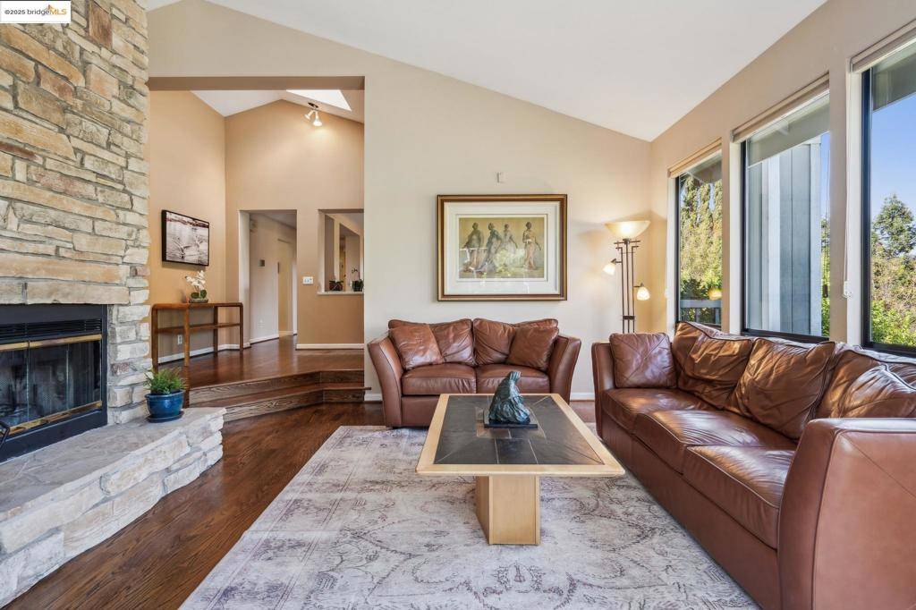 Lafayette, CA 94549,1037 Silverhill Dr