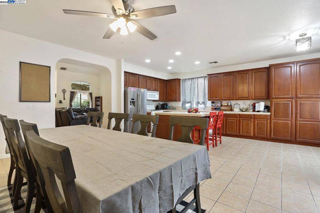 Stockton, CA 95212,Address not disclosed