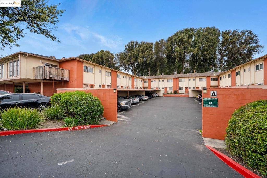 Hayward, CA 94544,27505 Tampa Avenue