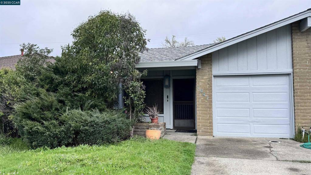Sacramento, CA 95825,1049 Clinton Rd