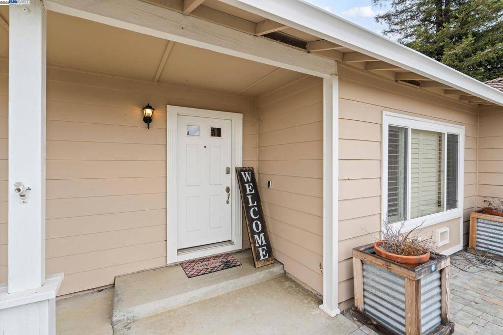 Vallejo, CA 94591,148 primrose ln