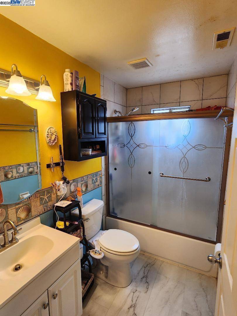 Manteca, CA 95336,406 Elm
