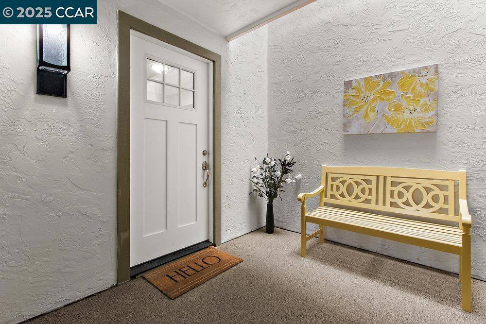 Walnut Creek, CA 94595,1208 Skycrest Dr #6