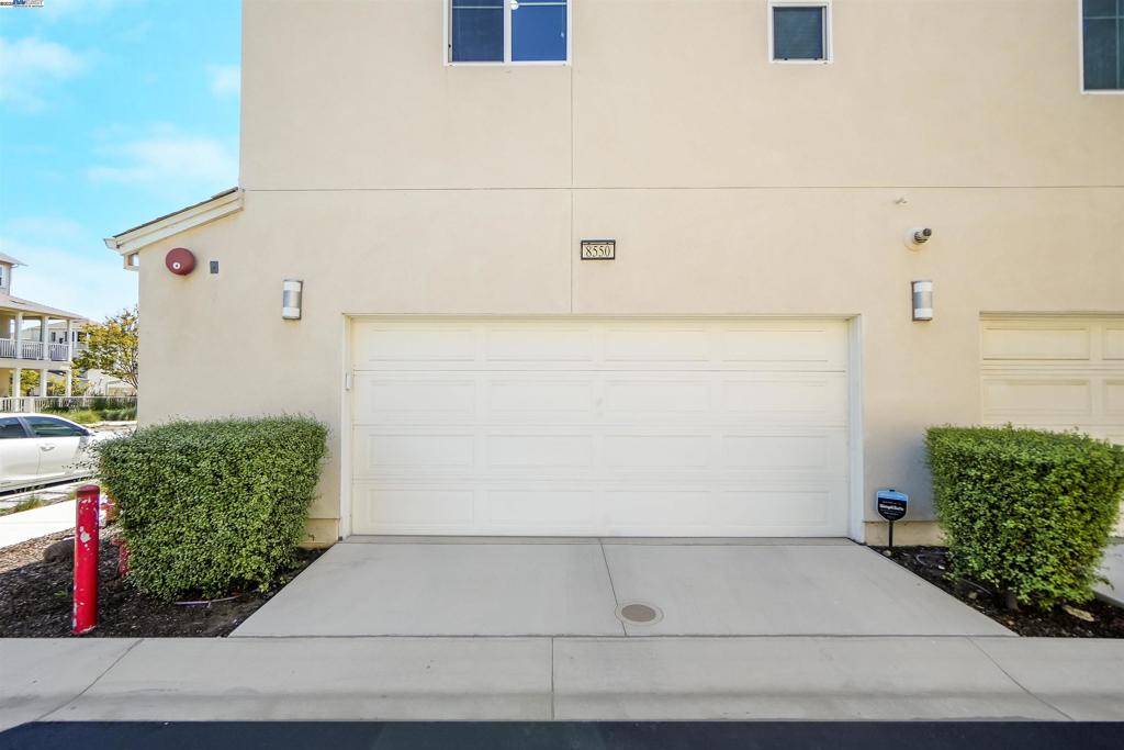 Newark, CA 94560,8550 Boardwalk Way