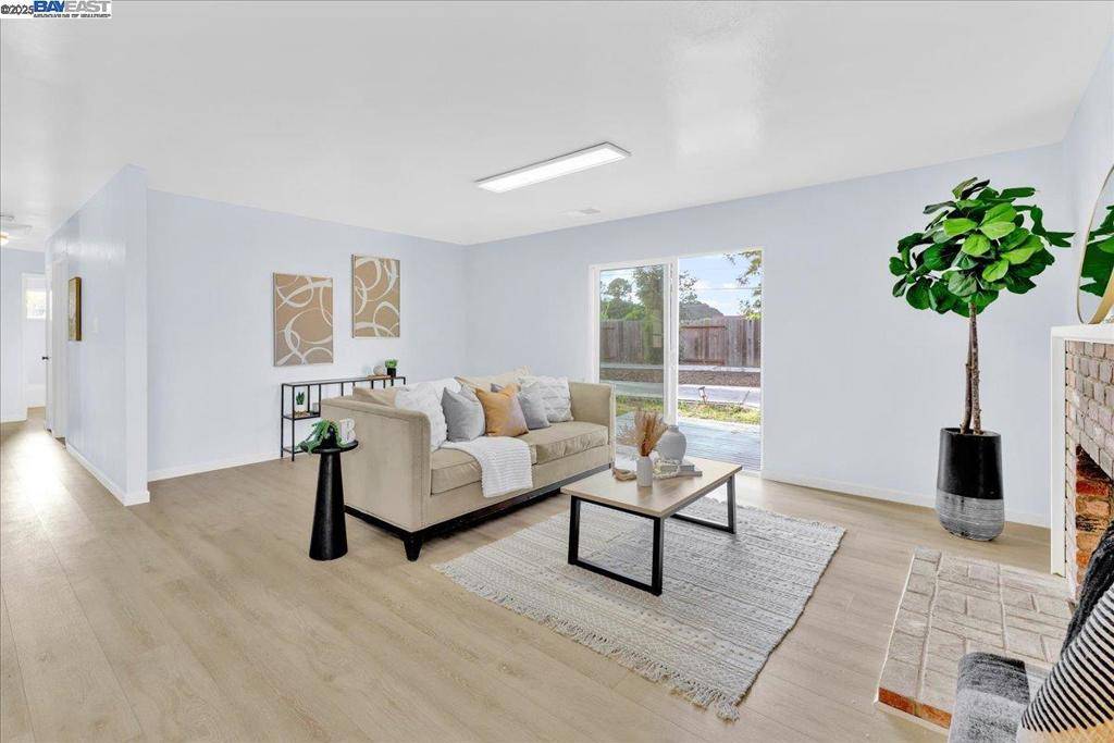 El Sobrante, CA 94803,3455 Fleetwood Dr