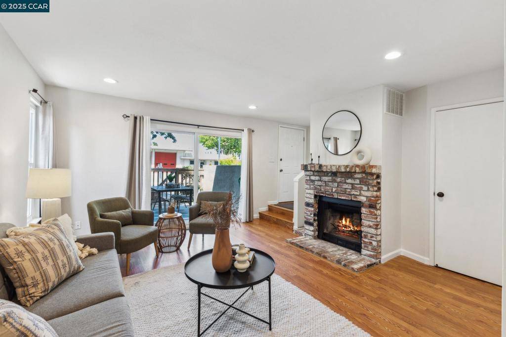 Pleasant Hill, CA 94523,104 Cleaveland Rd