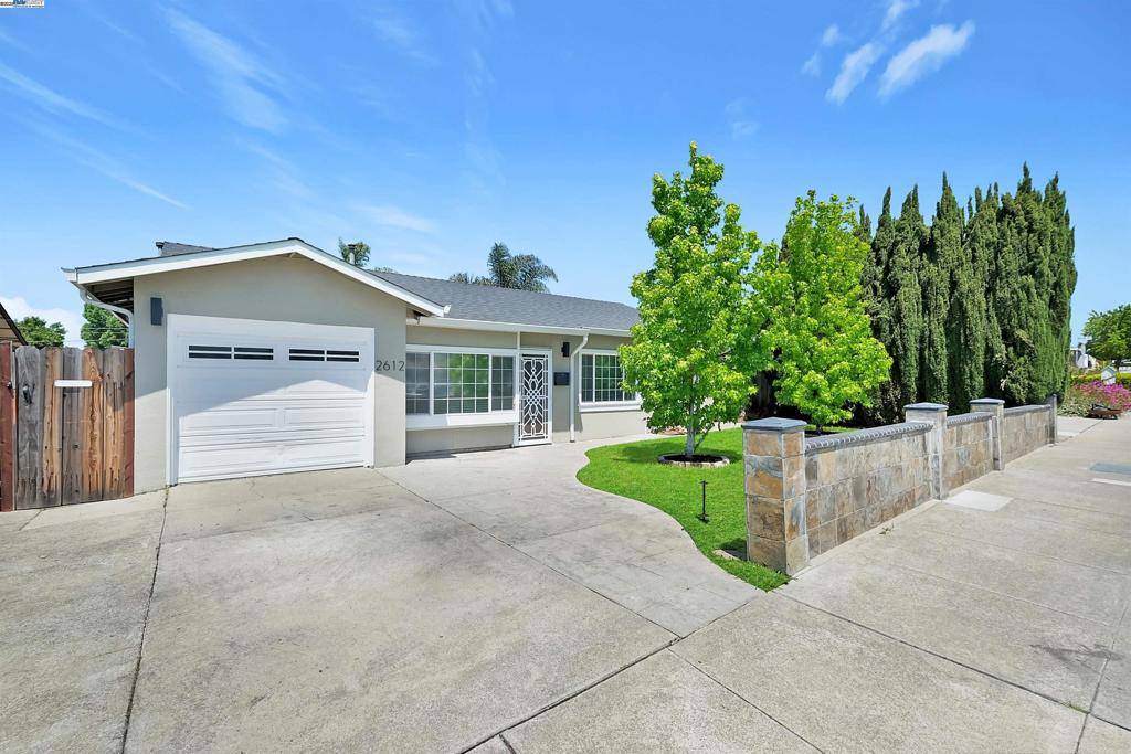 Castro Valley, CA 94546,2612 Grove Way