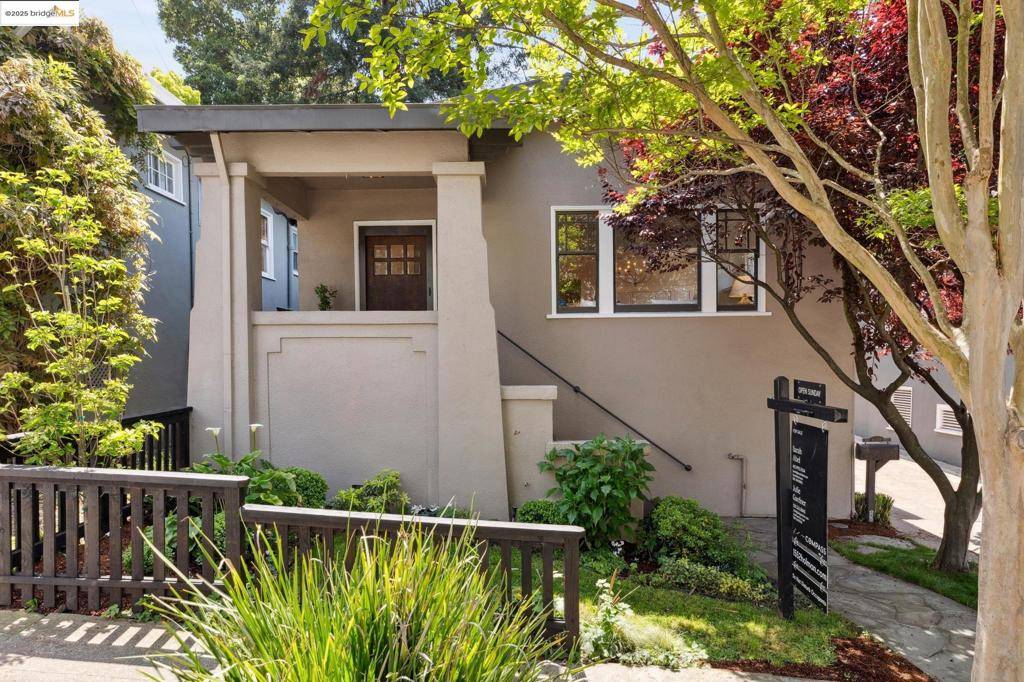 Oakland, CA 94610-1833,1552 Holman