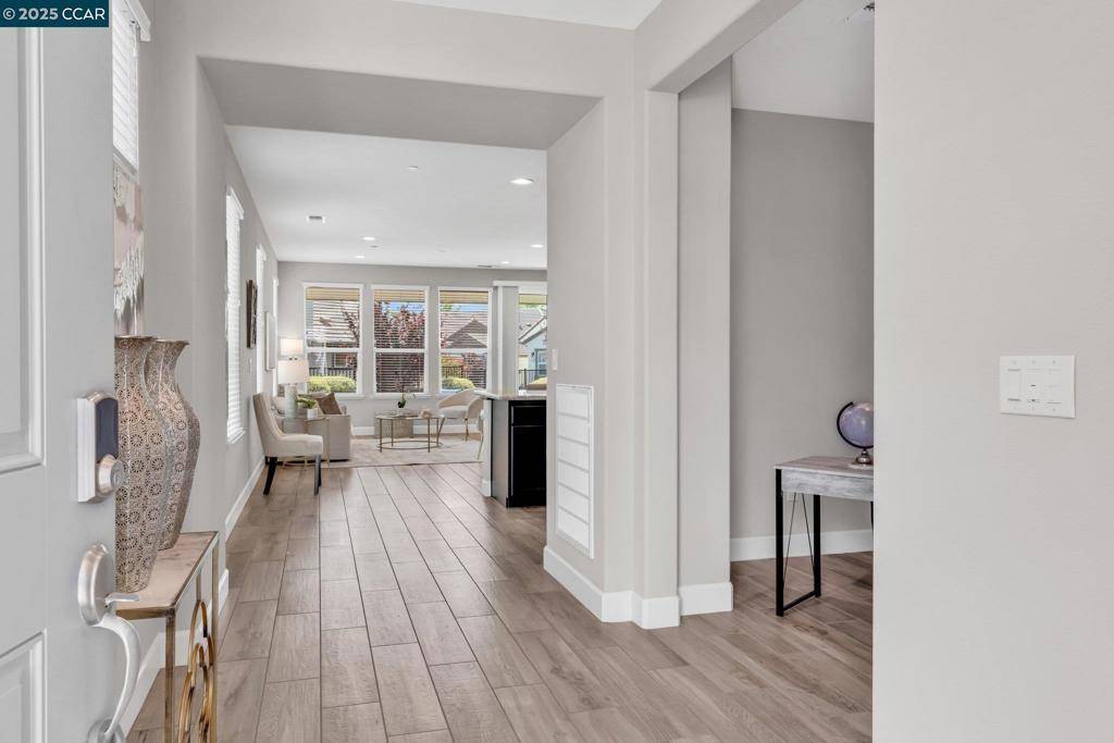 Brentwood, CA 94513,1490 Santorini St