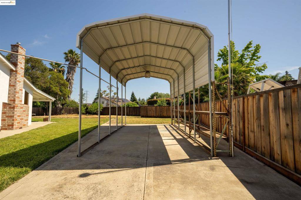 Antioch, CA 94509,522 Northbrook Ct
