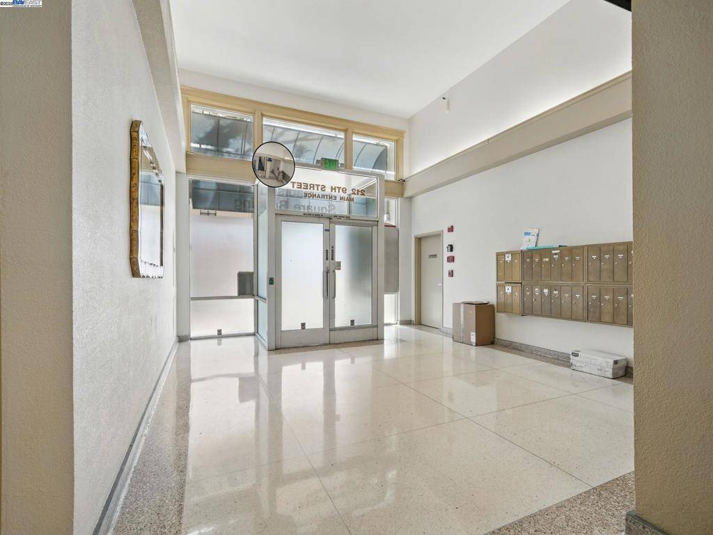 Oakland, CA 94607,212 9Th St, Unit 308