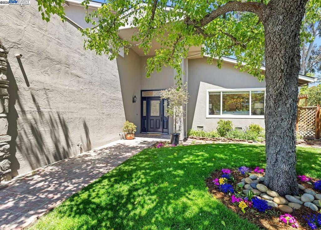 Danville, CA 94526,25 St Joan Ct