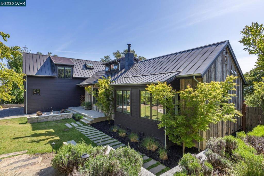 Orinda, CA 94563,25 La Campana