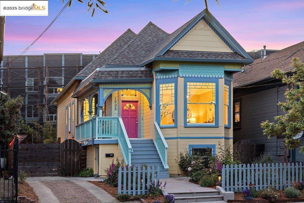 Oakland, CA 94607,1905 Chestnut St