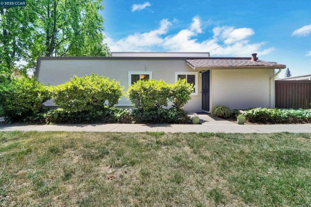 Concord, CA 94521,1598 Schenone Ct #G