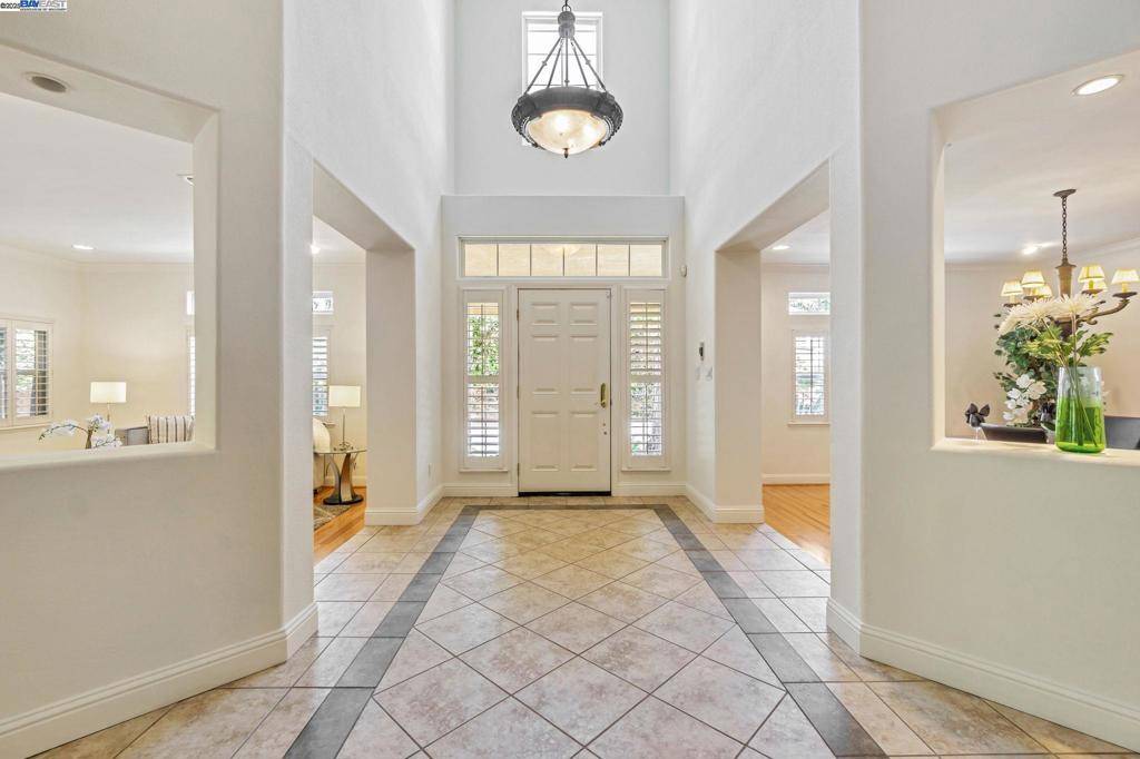 Walnut Creek, CA 94596,135 Cara Ct
