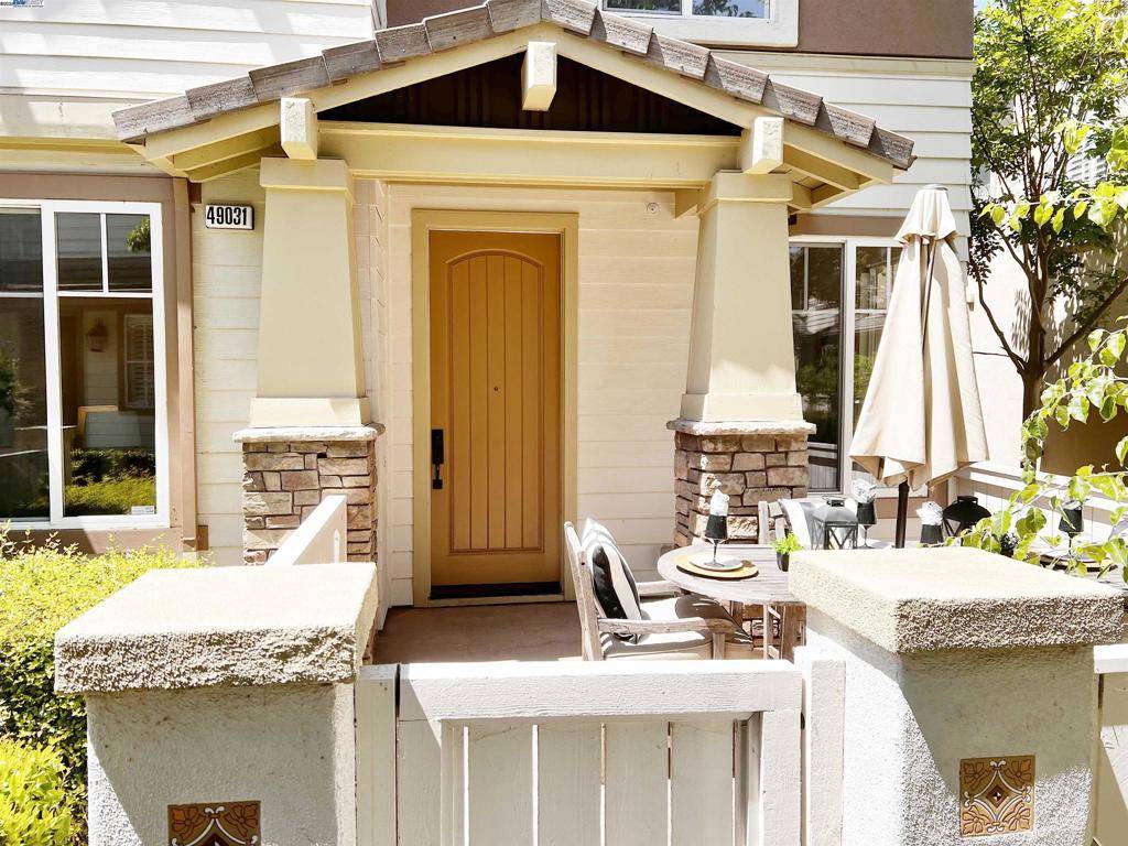 Fremont, CA 94539,49031 Woodgrove Cmn