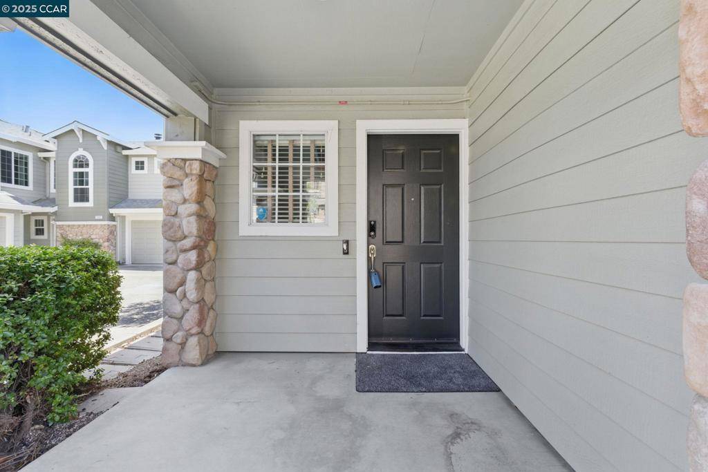 San Ramon, CA 94583,1002 Radiant Lane