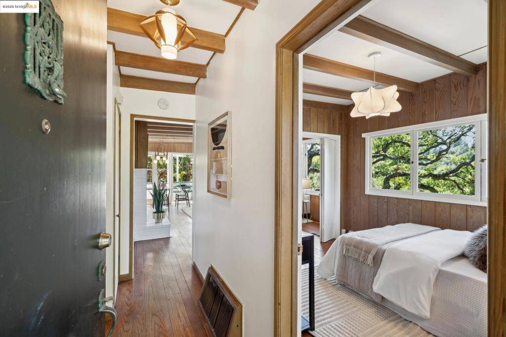 Oakland, CA 94611,2680 Camino Lenada