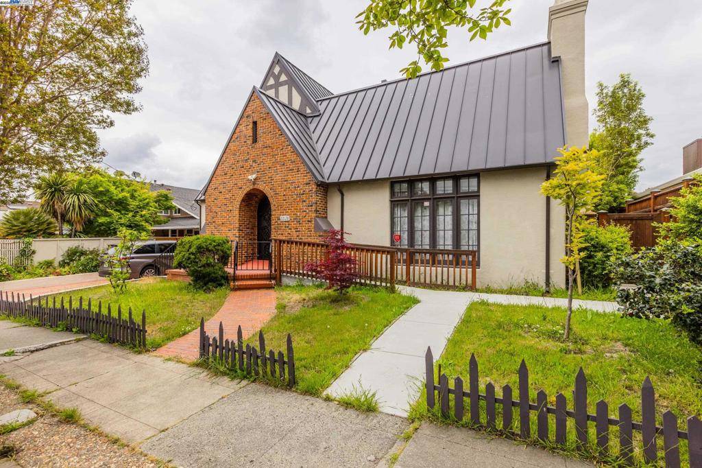 Hayward, CA 94541,22128 Prospect St