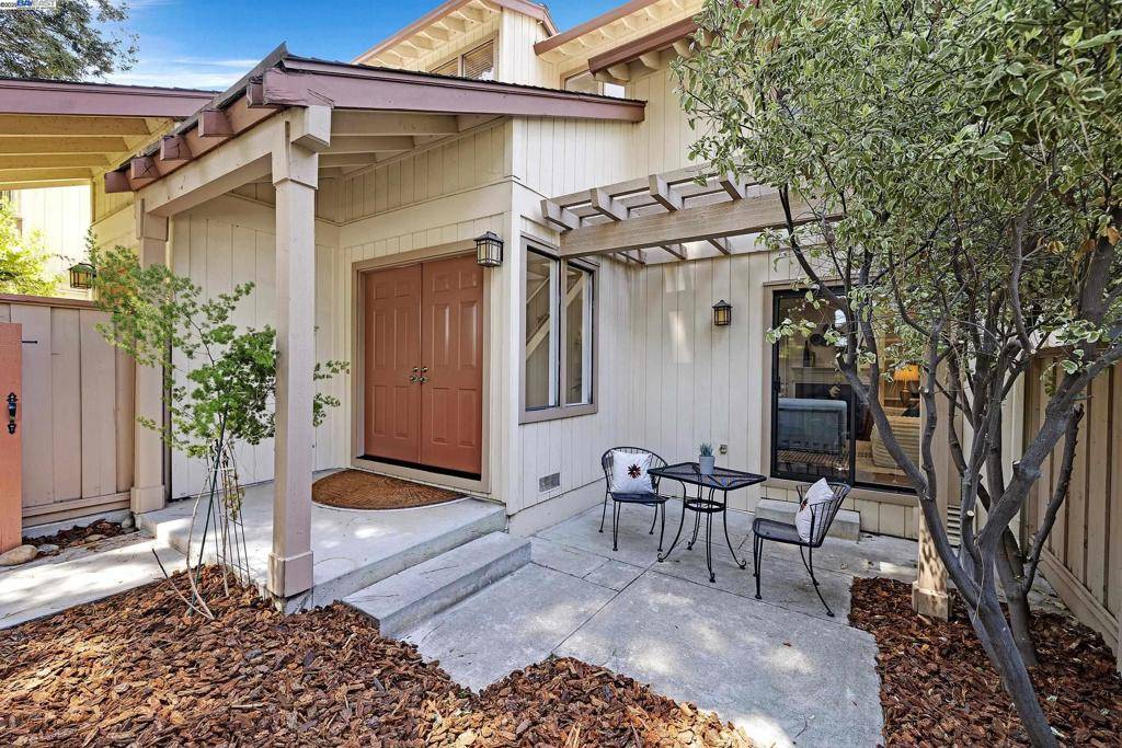 Fremont, CA 94536,38490 Redwood Ter