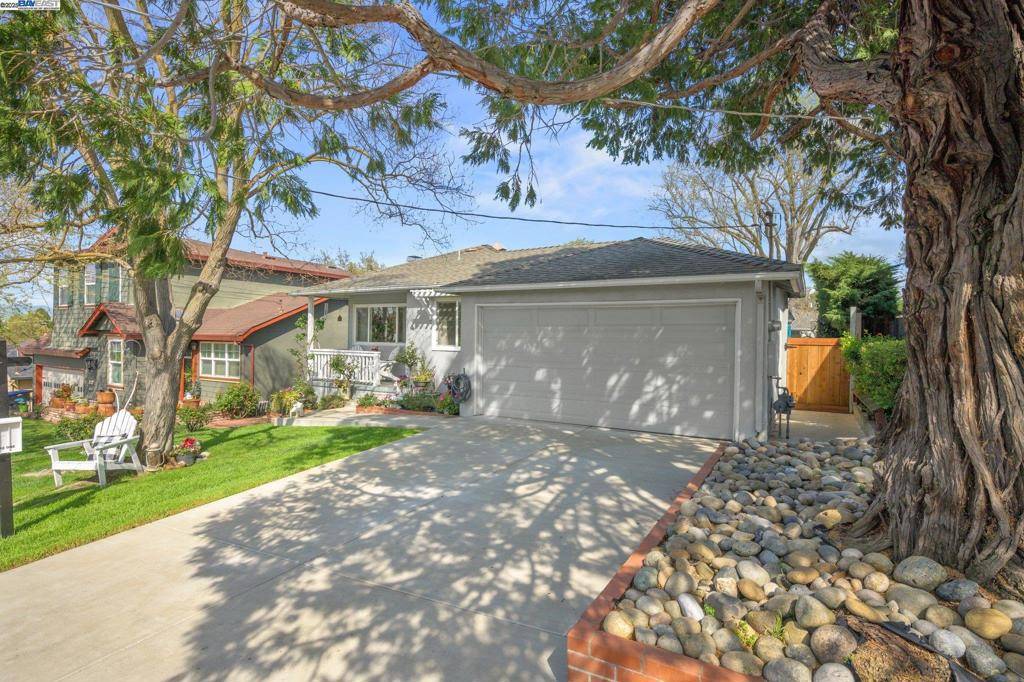 Pleasanton, CA 94566,330 Amador Ct