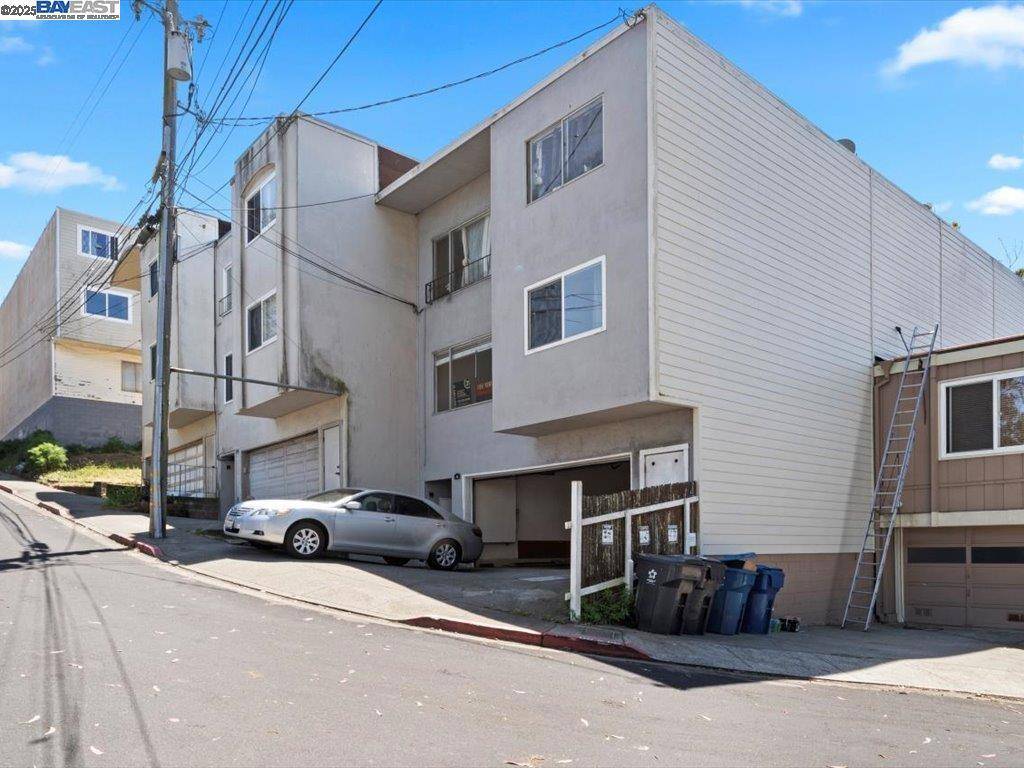 Daly City, CA 94014,56 Edgewood Ct