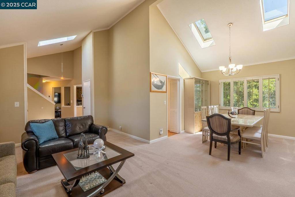 Castro Valley, CA 94552,6082 Slopeview Ct