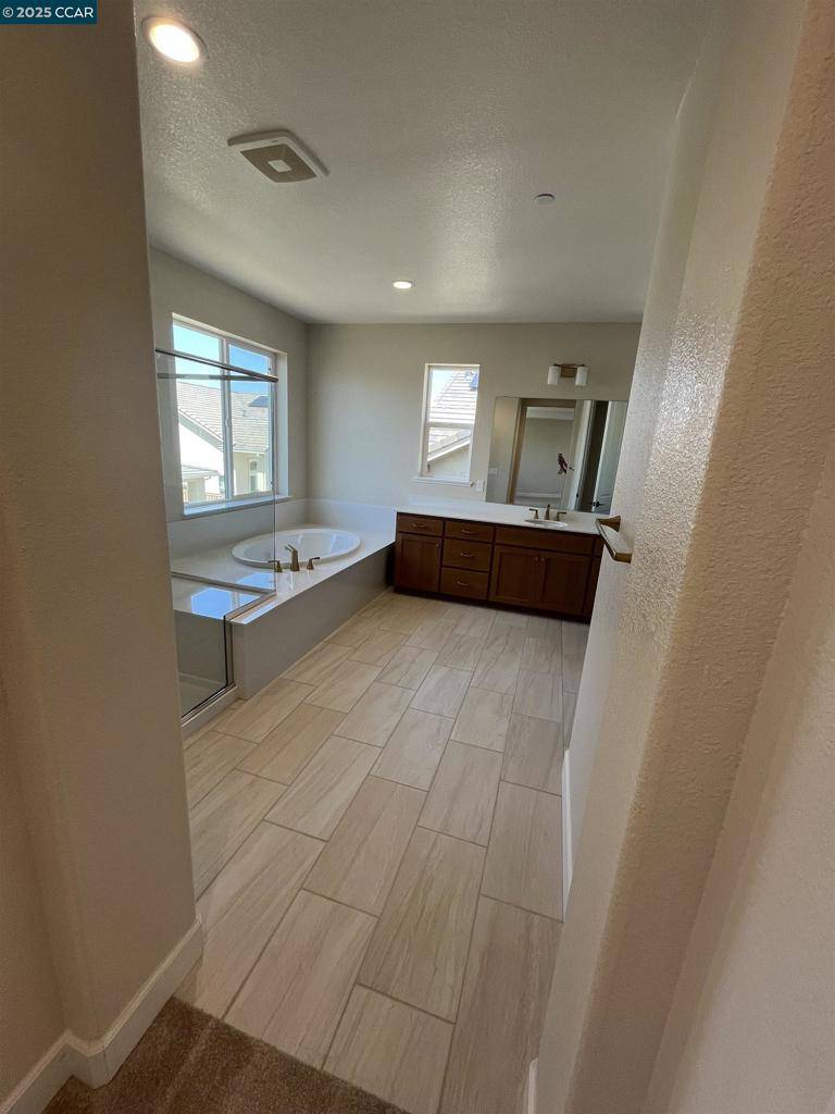 West Sacramento, CA 95691,2726 Moonflower Street