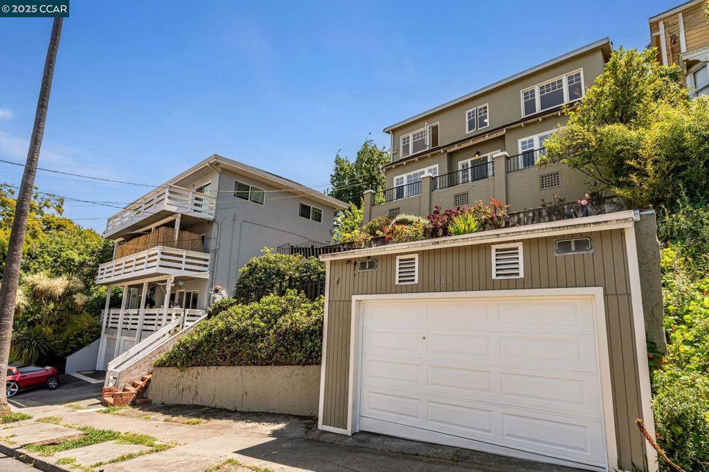 Oakland, CA 94610-4015,840 E 28th St.