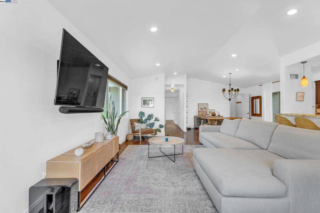 Oakland, CA 94605,6400 Mokelumne Ave