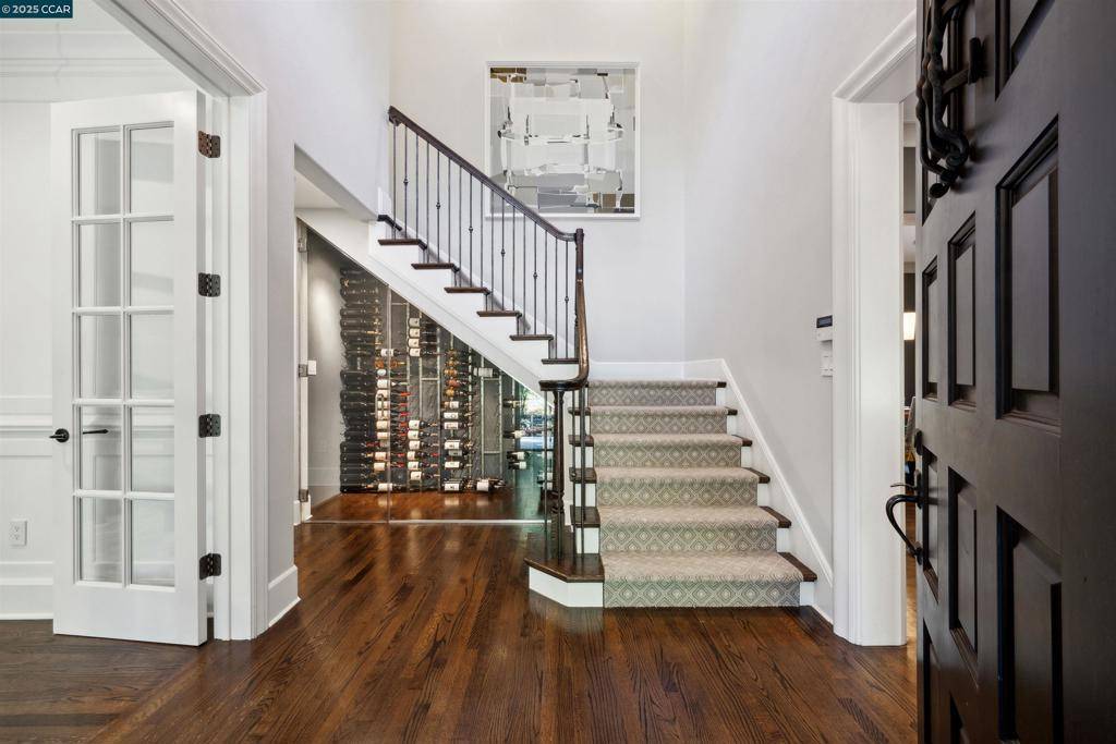 Orinda, CA 94563,31 Sandy Ct